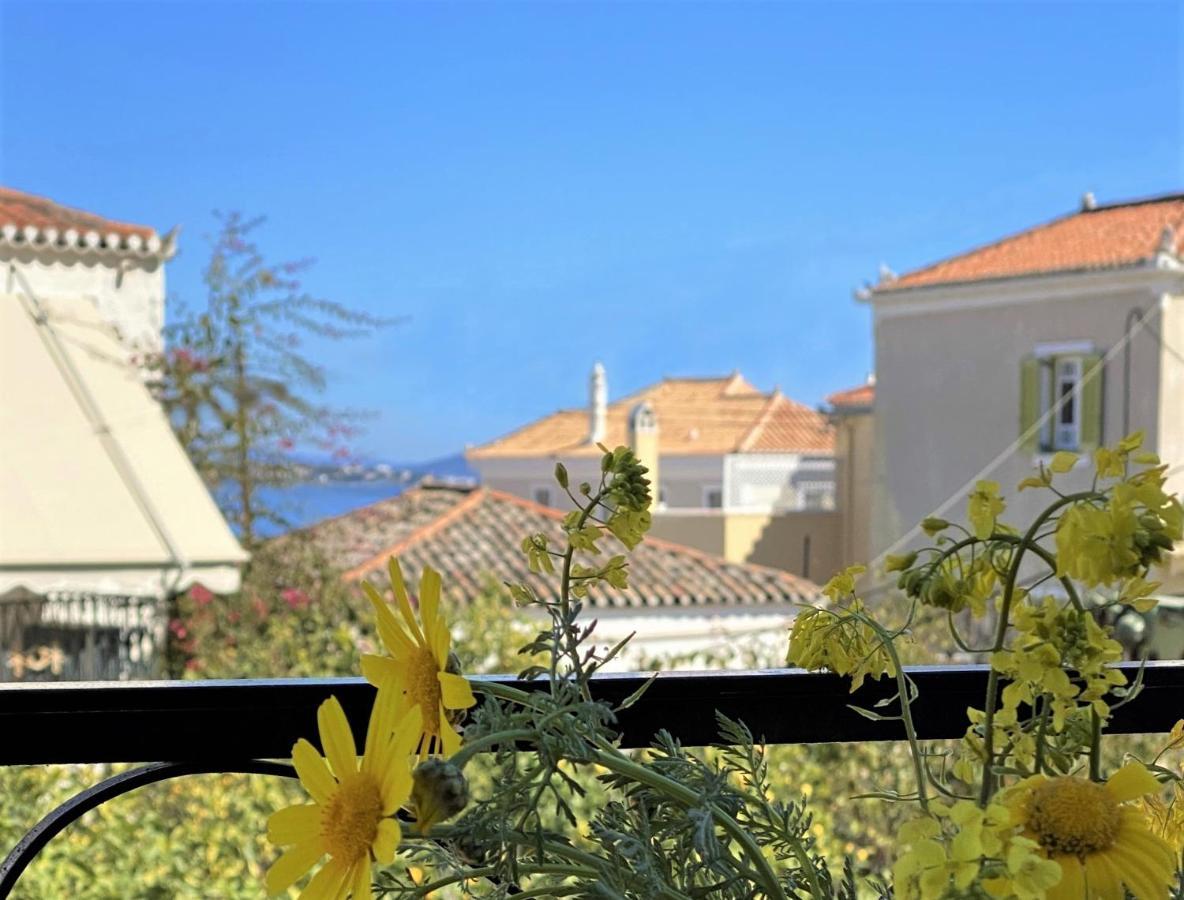 Summer House In Spetses Екстер'єр фото