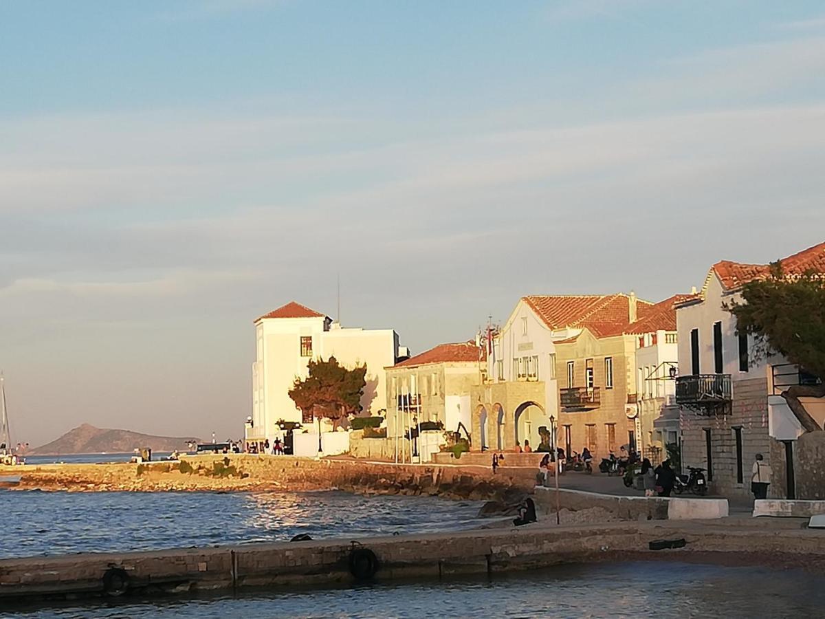 Summer House In Spetses Екстер'єр фото